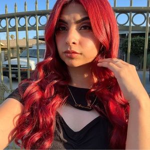 Meet your Posher, Amira